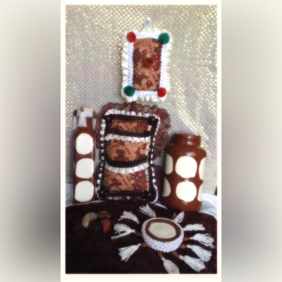 Hand Crafted Gingerbread Pillows &Upcycled Glass Jar &Bottle Set Heavenly Warmth - Picture 2 of 11